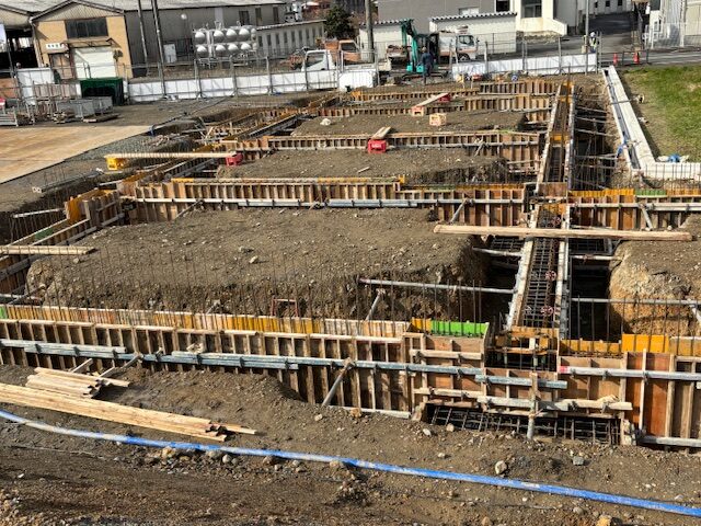 Ｓ造社屋